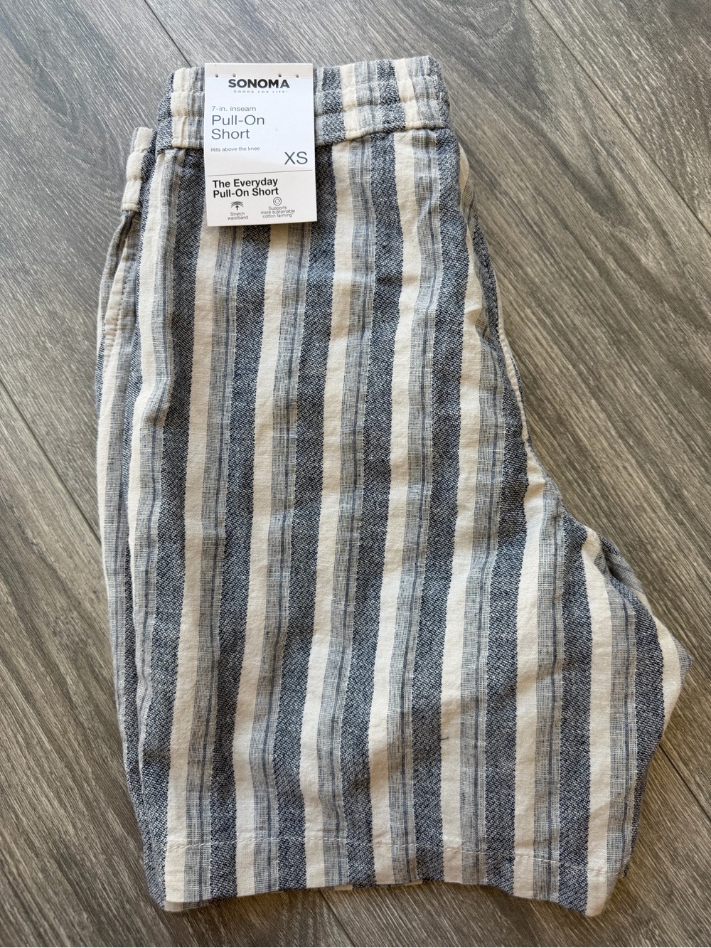 Men's Blue and White Striped Swim Trunks with Drawstring - Picture 4 of 5